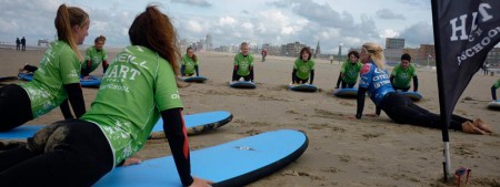 neem surfles in Scheveningen